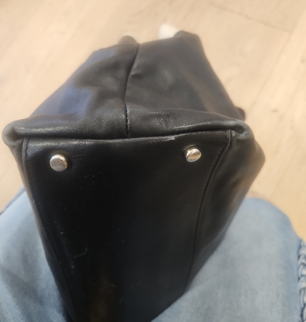Kate spade New York Hancock Park Maryanne Black and Cream Bow-Trim Leather Tote - Picture 7 of 13